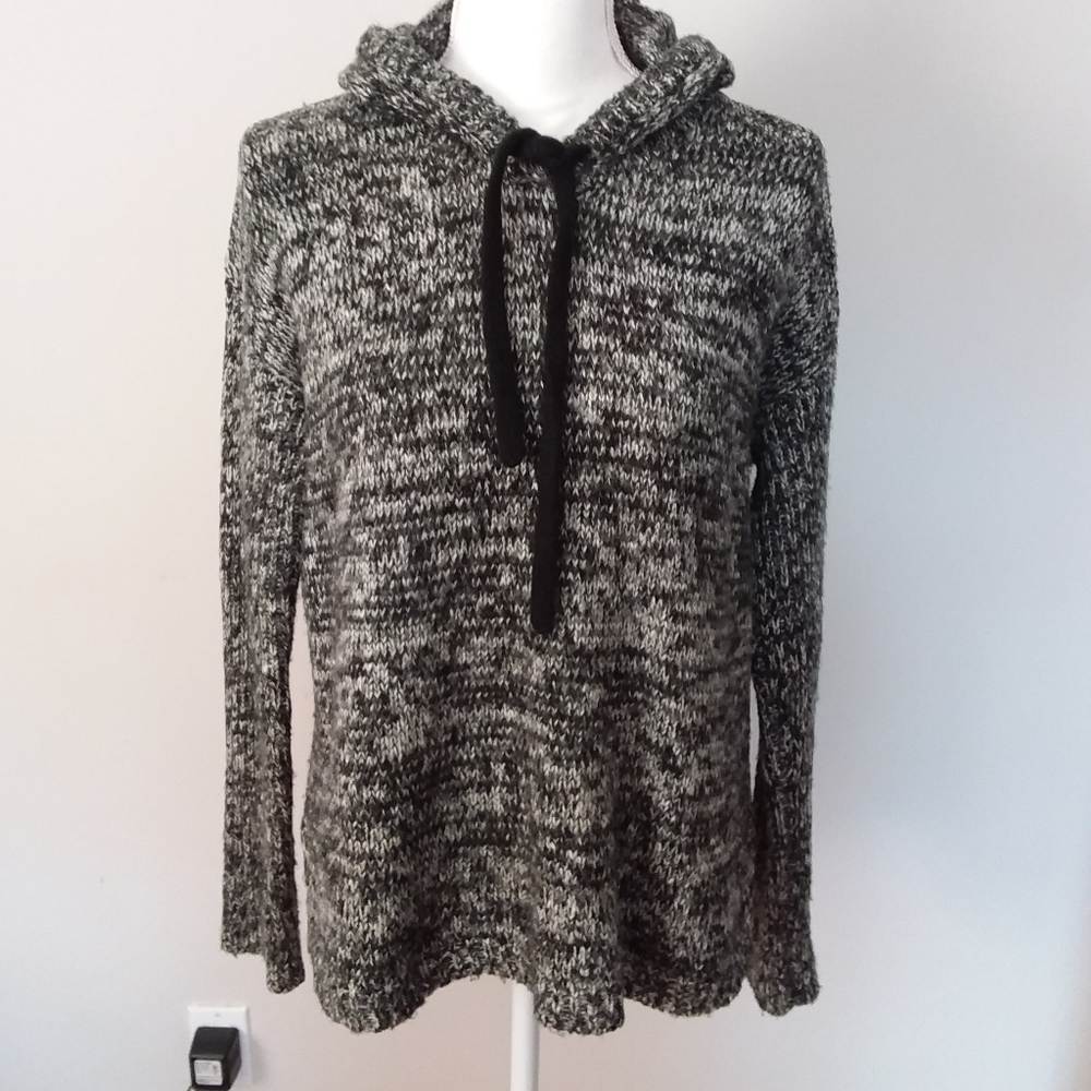Forever 21 Black and White Marbled Bulkie Hooded Sweater